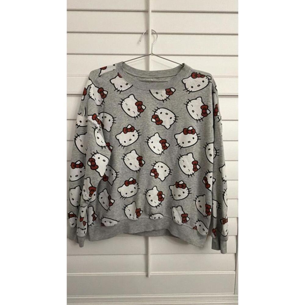 Hello Kitty crewneck sweatshirt size Medium